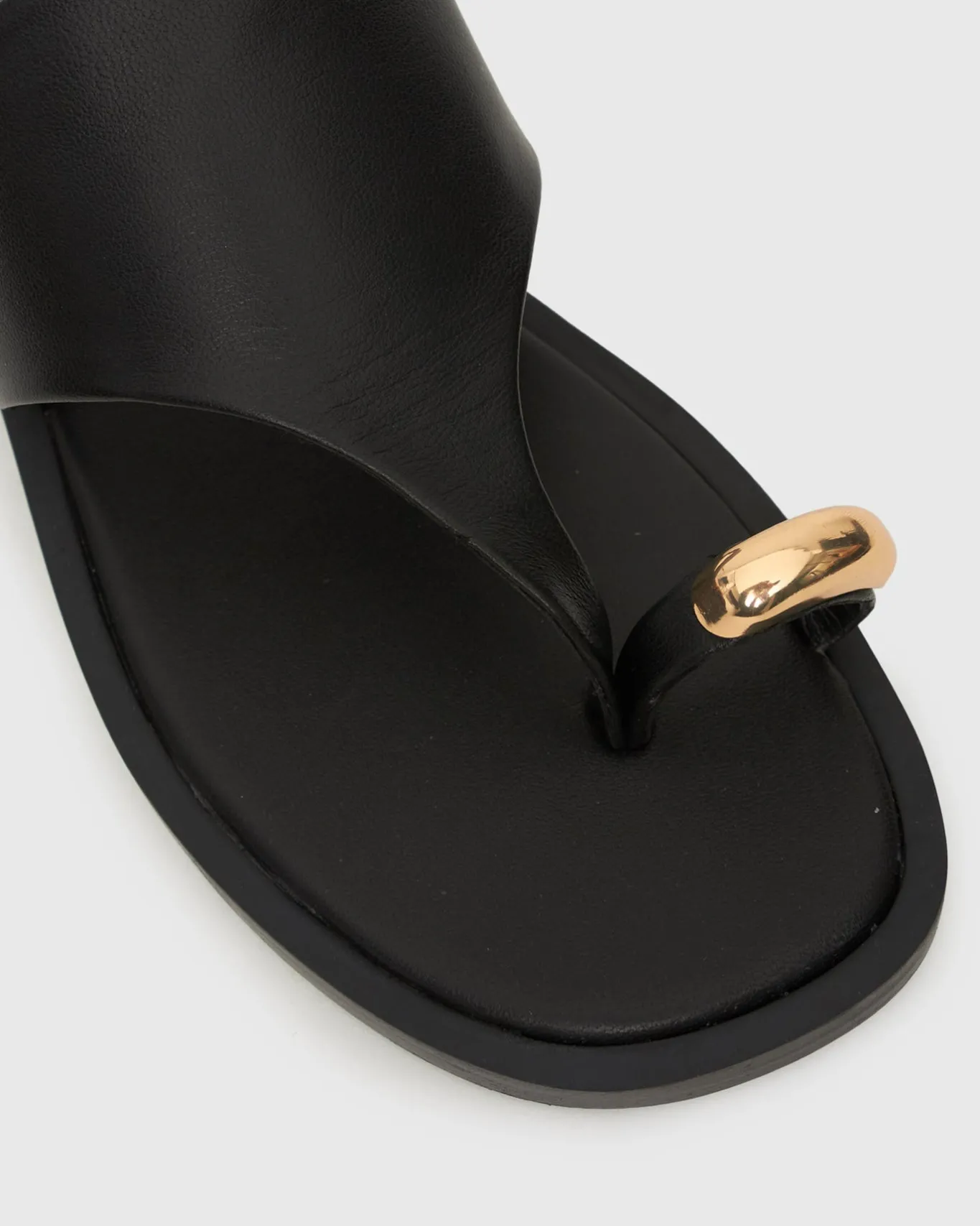 Women Betts Sandals|Flats^DOLPHIN Leather Thong Sandals