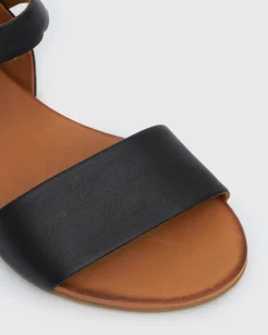 Women Betts Sandals|Flats^FLIGHT Leather Flat Sandals