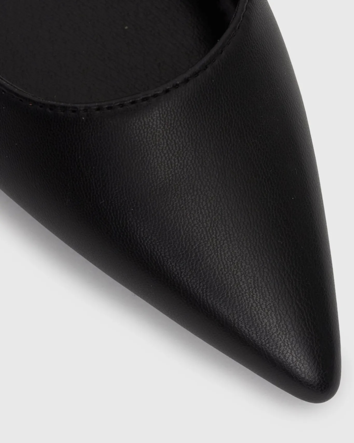 Women Betts Pumps|Low-Mid^MICKEY Vegan Low Heel Pumps