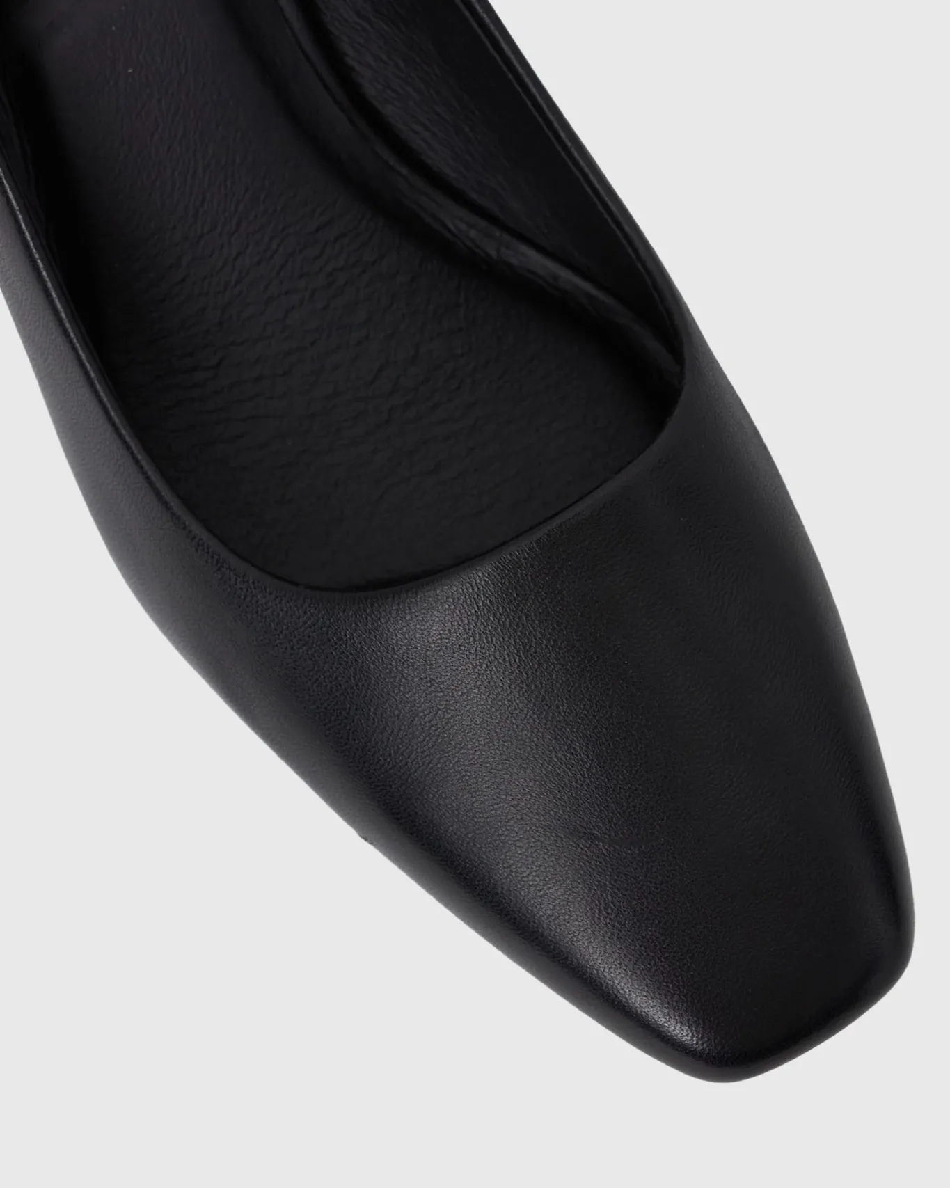 Women Betts Pumps|Low-Mid^ORICAL Leather Low Block Heels