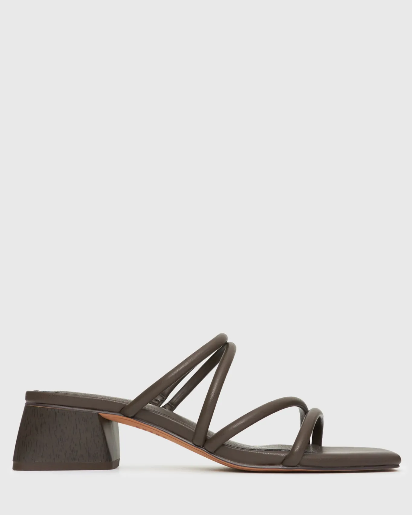 Women Betts Block|Low-Mid^PRE-ORDER HALLIE Low Wooden Block Heel Mules