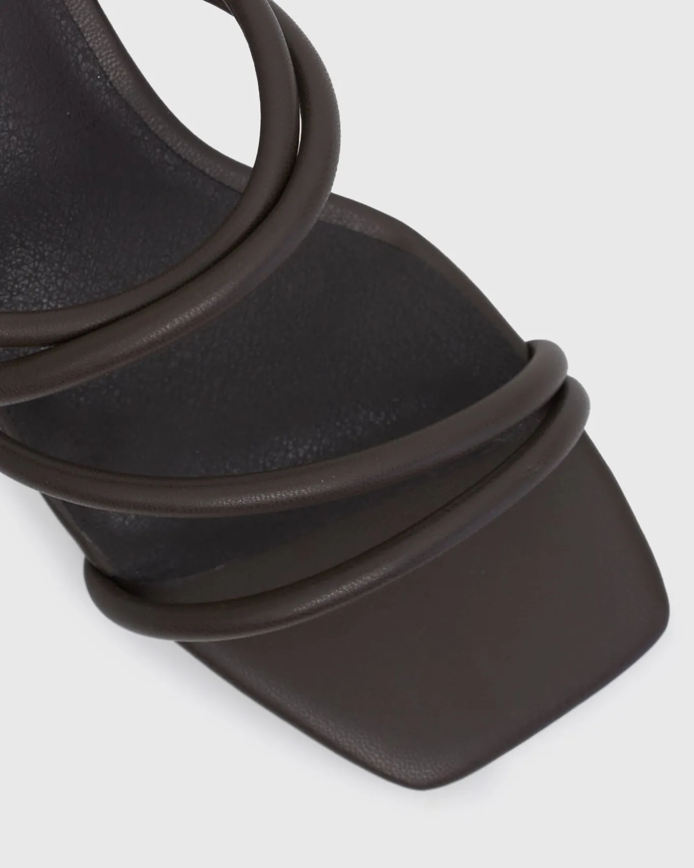 Women Betts Block|Low-Mid^PRE-ORDER HALLIE Low Wooden Block Heel Mules