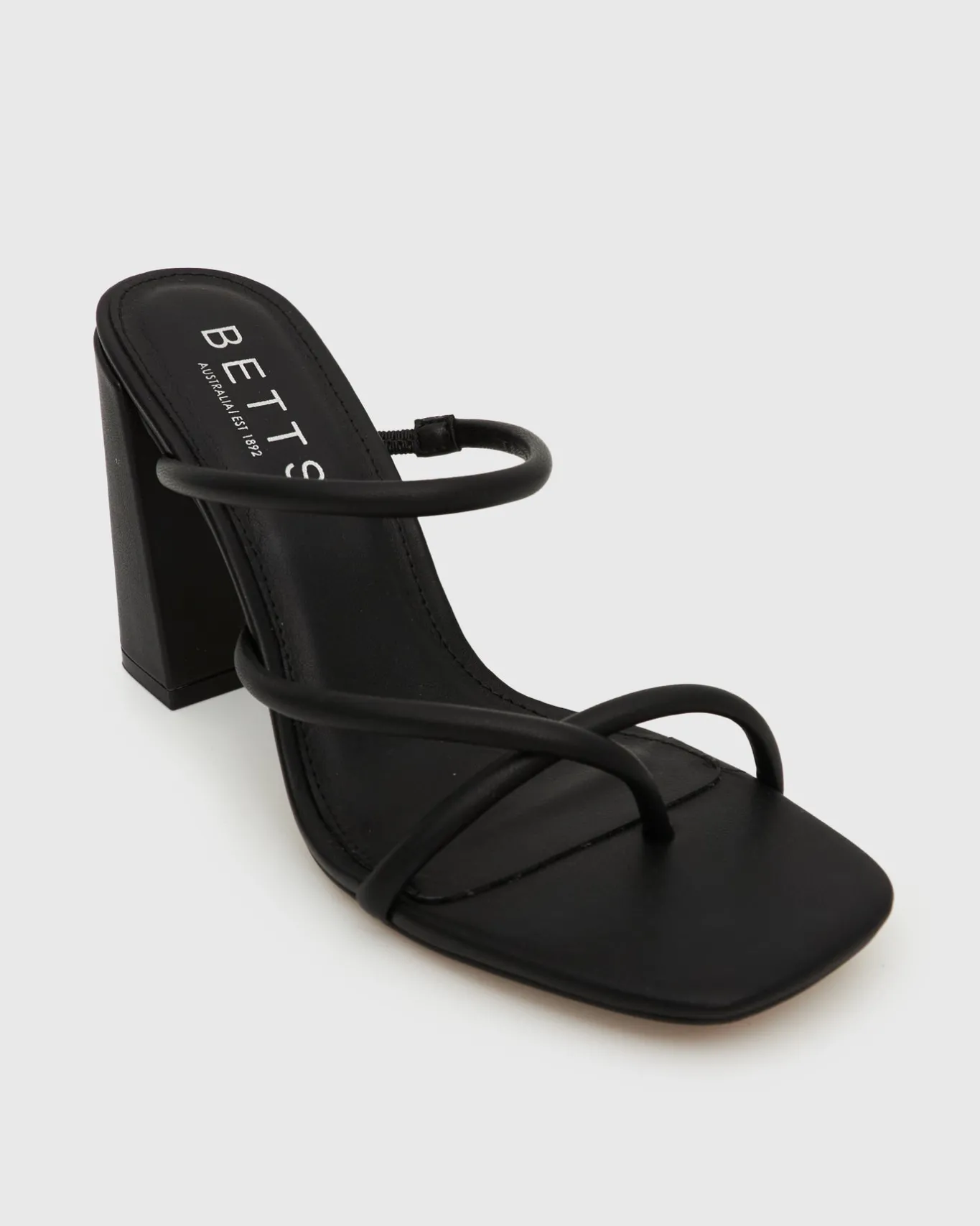 Women Betts Block|High^PRE-ORDER SHAQ High Block Heel Mules