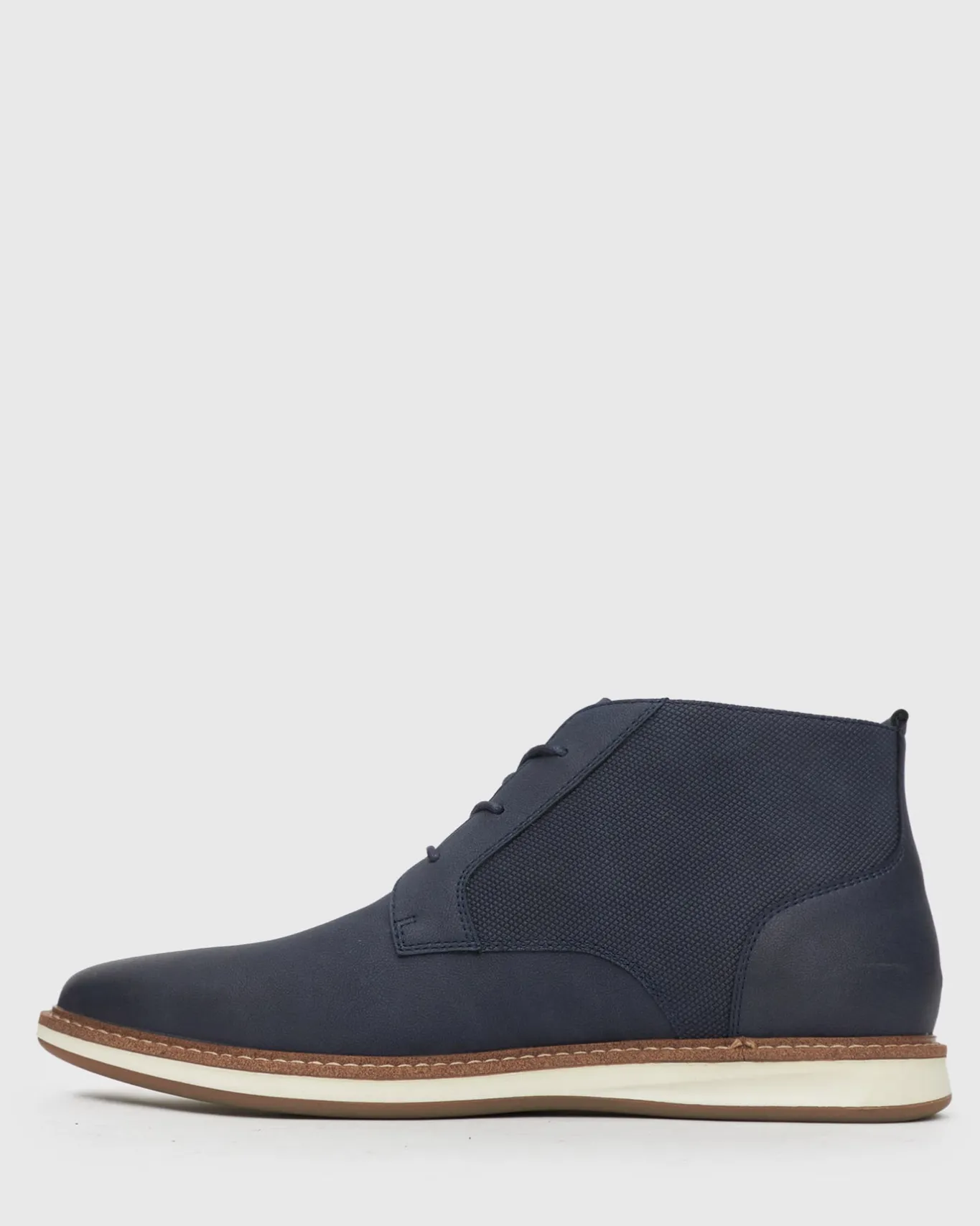 Betts Casual^RYLAND Casual Chukka Boots