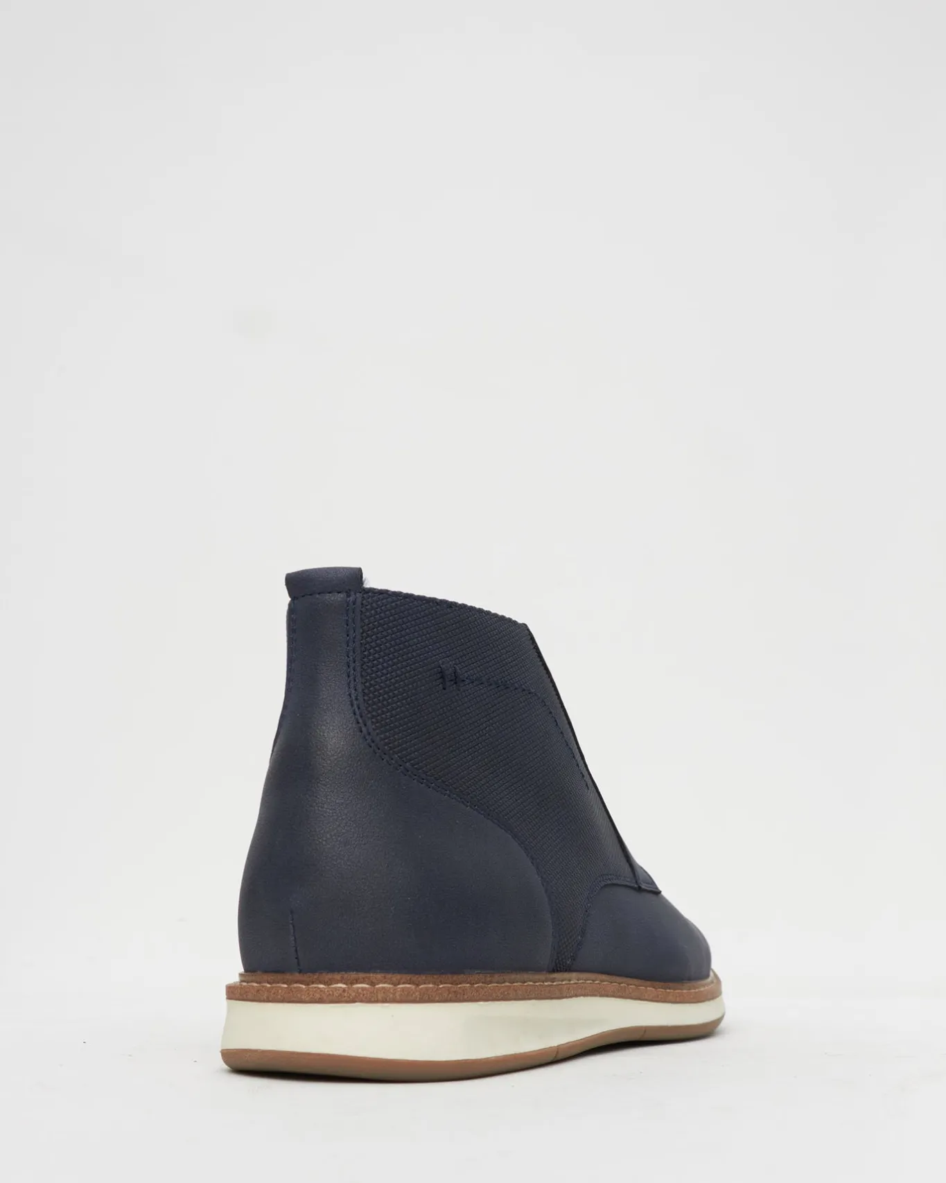 Betts Casual^RYLAND Casual Chukka Boots