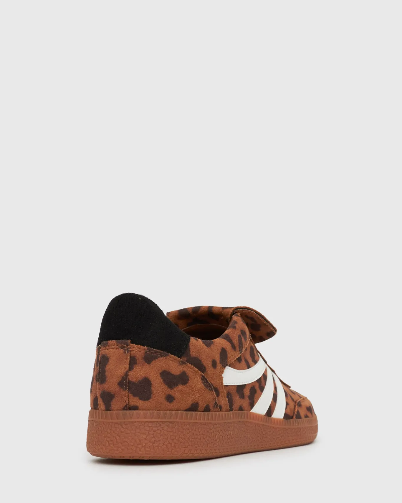 Women Betts Wider Fit|Wider Fit^Wider Fit BUTTERSCOTCH Low-Top Lace-Up Sneakers