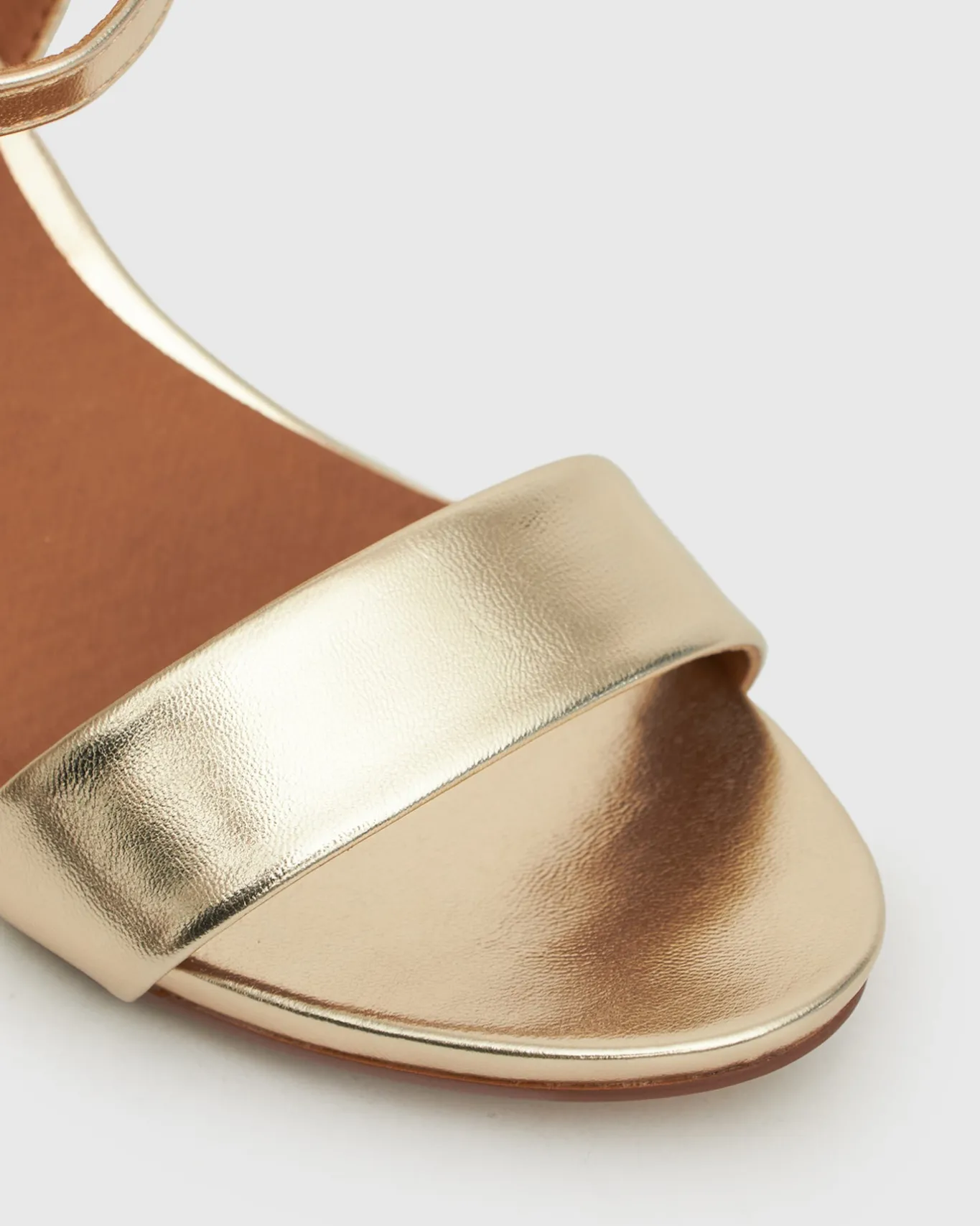 Women Betts Wider Fit|Bridal^Wider Fit RORY Vegan Round Toe Sandals